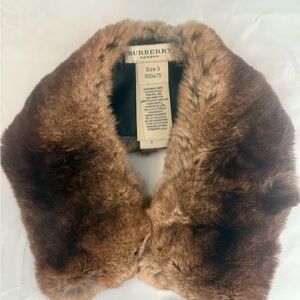 Burberry Real Fur Collar Never Worn